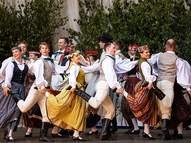 Folklore dance performance