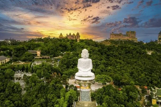 Linh Ung Pagoda, Da Nang, Vietnam