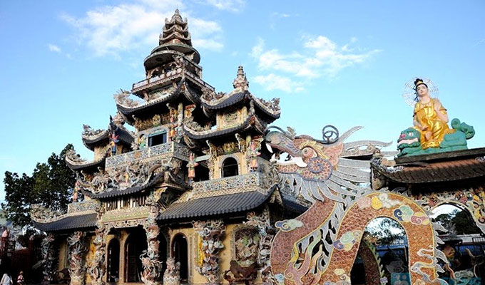 Linh Phuoc Pagoda, Da Lat, Vietnam