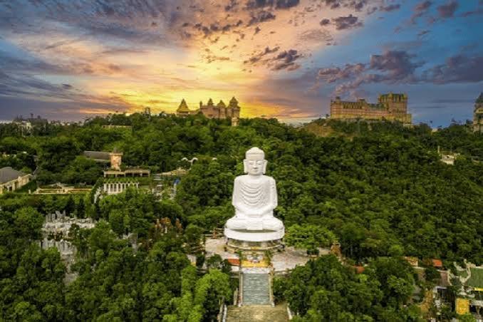 Linh Ung Pagoda, Da Nang, Vietnam