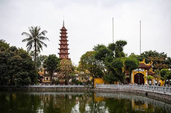 Tran Quoc Pagoda, Hanoi, Vietnam